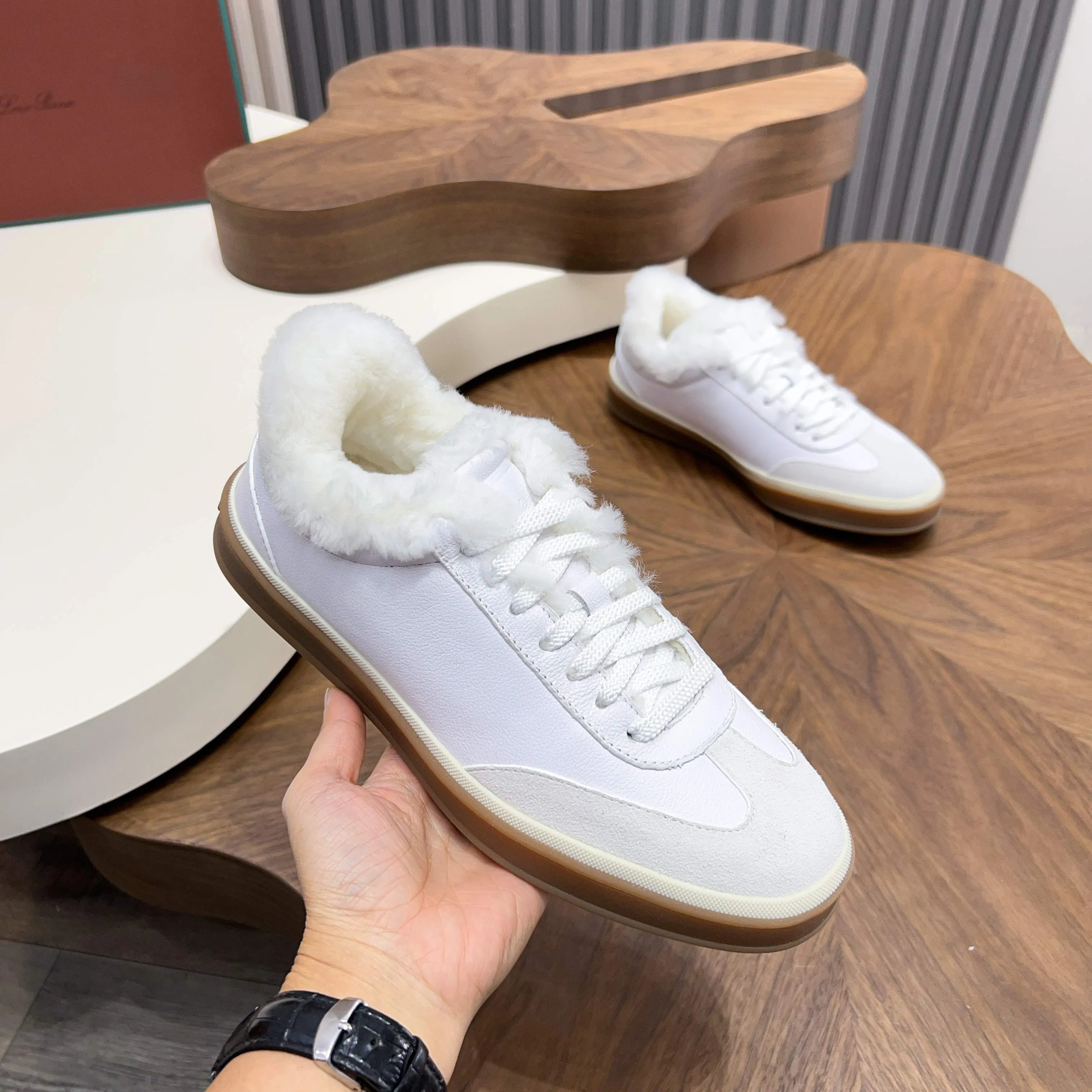 💰740 Loro Piana - Classic casual wool shoes, men's lace-up casual shoes and sneakers, high-quality lightweight and comfortable fabrics, suitable for outdoor leisure, the color is young and energetic, and it looks great with sportswear or casual suits! Code number: 39-44 (45, 46, can be customized)